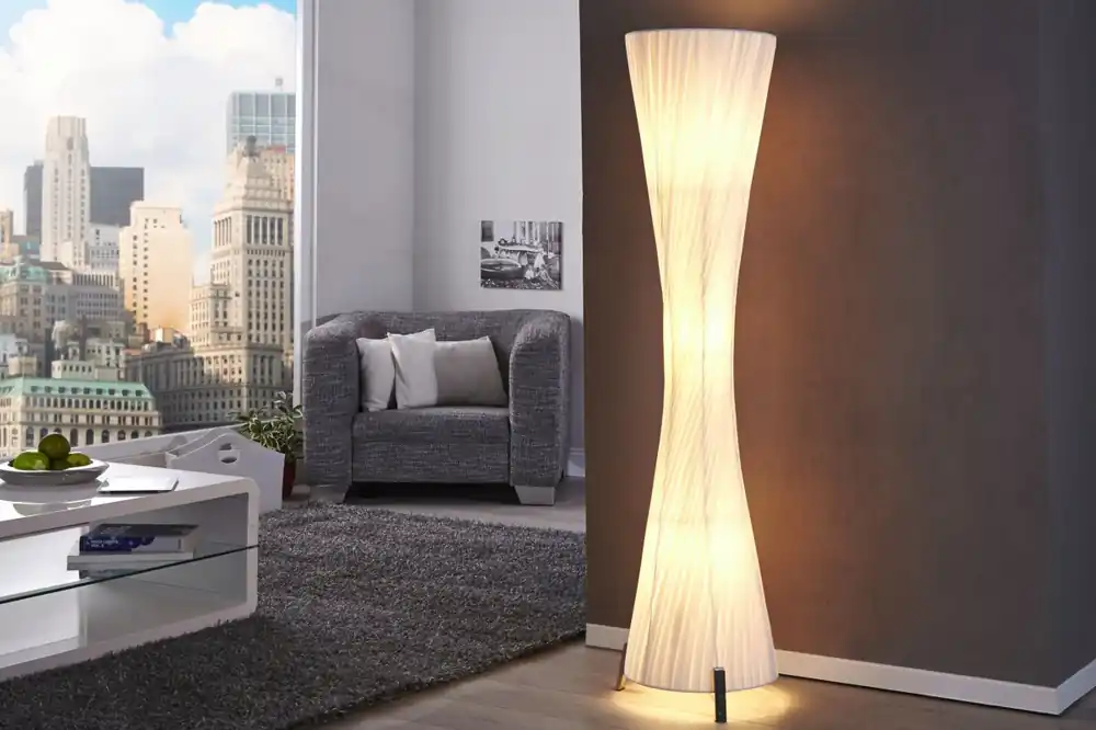 Schnäppchen große Stehleuchte 160cm Retro extravagant weiß
