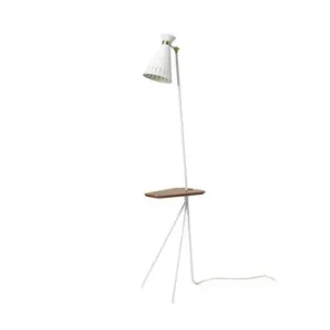 Cone Stehleuchte m/Tisch, weiß/teak, 144 cm - Warm Nordic Zertifiziert