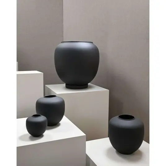 Sunao Vase Medio Schwarz - 101 Copenhagen Sale