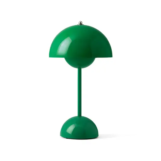 Nur Für Kurze Zeit Flowerpot VP3 Tischleuchte, signalgrün, 50 cm - &TRADITION