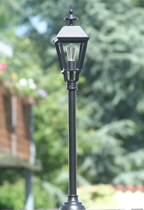 Kleine Standleuchte für Außen aus Aluguss Elba 50 (62–170 cm) Sonderaktion
