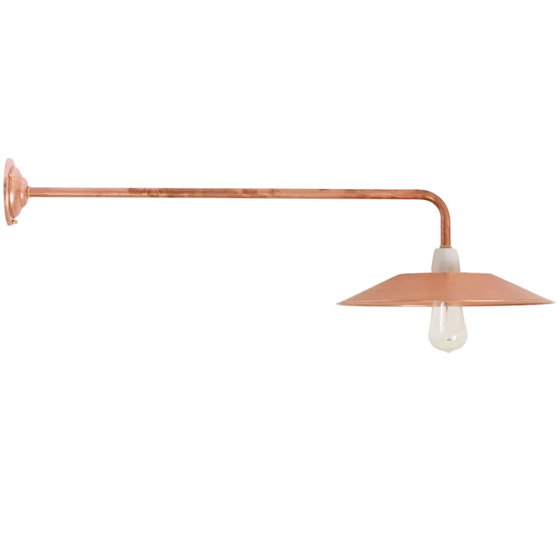 Billig Kupfer-Wandlampe mit flachem Reflektor und Porzellanfassung Bonn RO 130