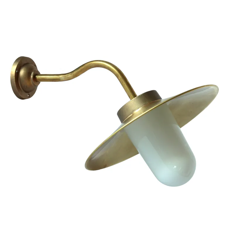 Bestseller Außenlampe aus Messing mit Schirm 38-45 BR